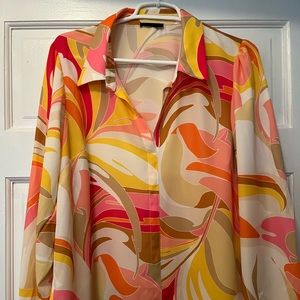 Multi colored blouse, generous size medium